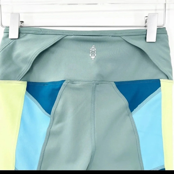 FP Movement Baja Biker Shorts NWOT XS - Picture 4 of 11